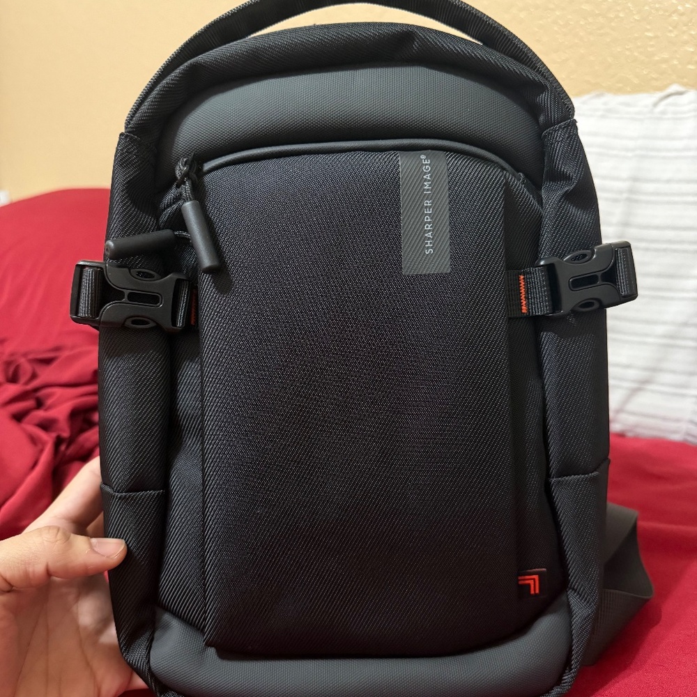 Sharper image crossbody - Picture 2 of 6